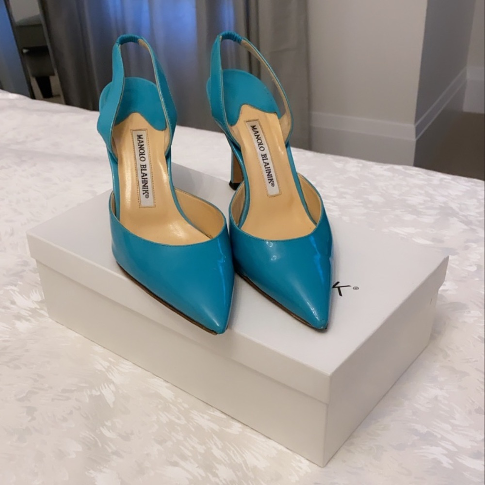 Manolo Blahnik Carolyne Pick90pin patent